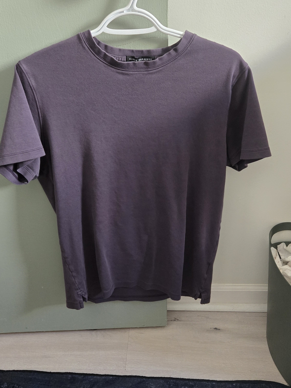 Robert Barakett Winter Purple Crewneck Short Sleeve Tee 100% Prima Cotton